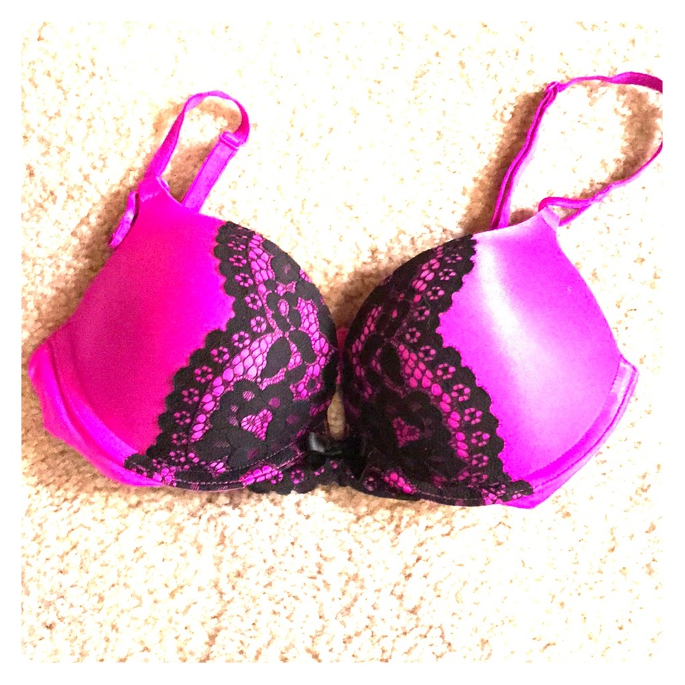 Victoria’s Secret Miraculous Plung